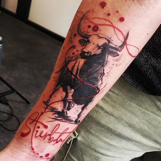 Color and sketchy custom tattoo by Xelo