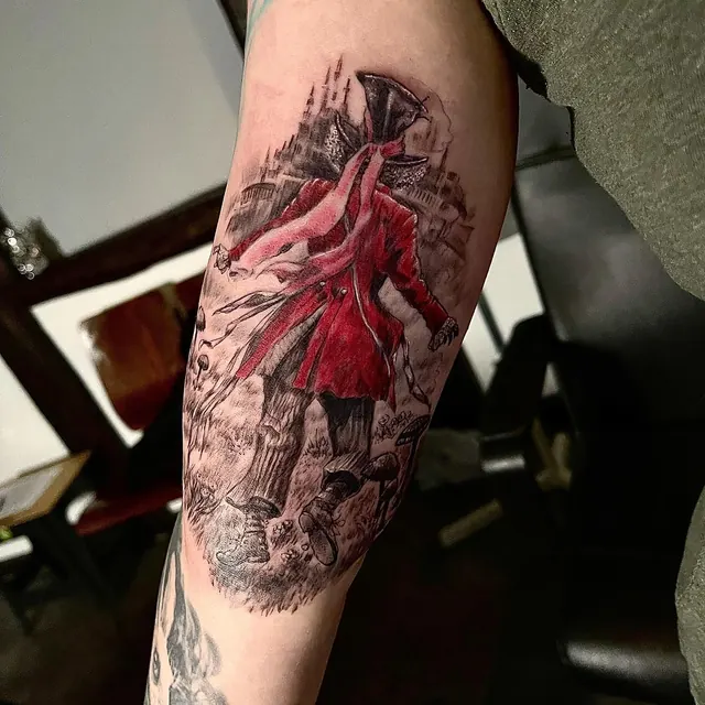 Color and sketchy custom tattoo by Xelo