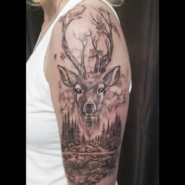 Black and grey realistic tattoo by Xelo